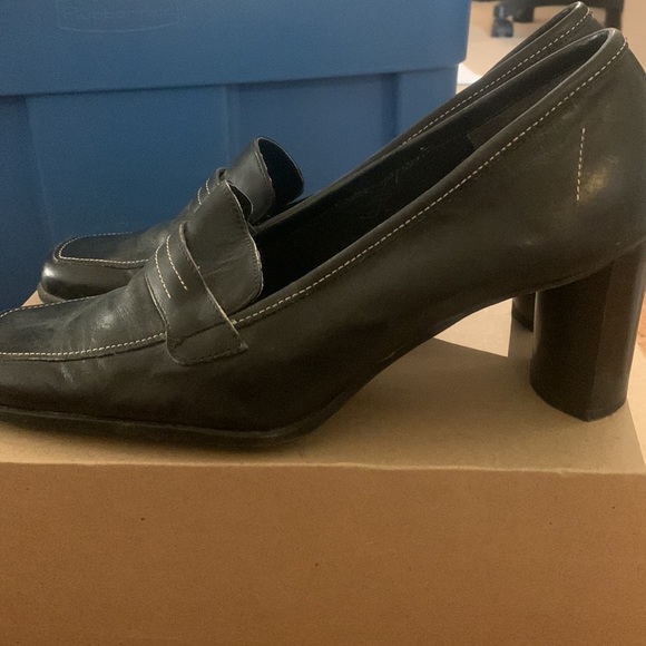 Brand new. Black heel loafers size 11 - Picture 2 of 5
